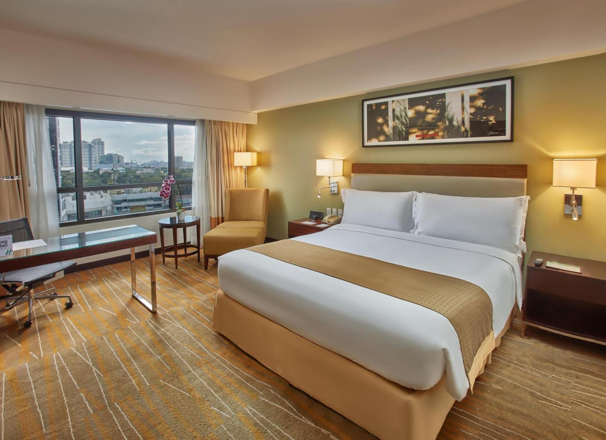 Holiday Inn & Suites Makati By Ihg Μακάτι Εξωτερικό φωτογραφία Deluxe Room