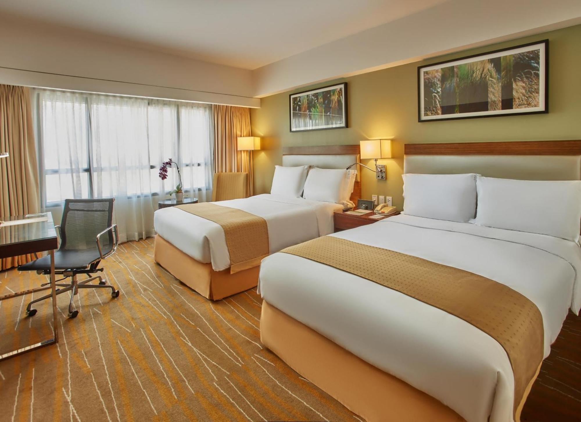 Holiday Inn & Suites Makati By Ihg Μακάτι Εξωτερικό φωτογραφία Deluxe Room